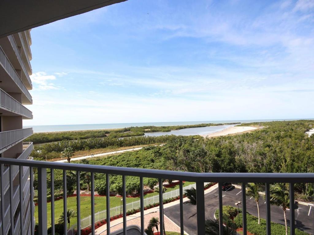 SST4-701 - South Seas Tower condo Main image 1